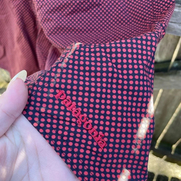 PATAGONIA MENS SWIM SHORTS - Picture 3 of 4